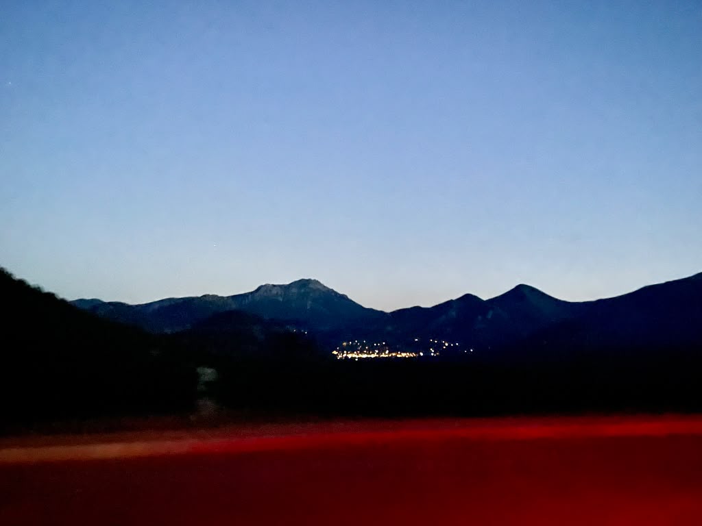 19:04